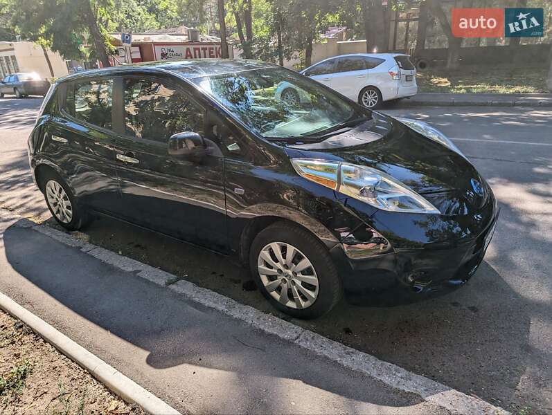 Хетчбек Nissan Leaf 2015 в Одесі фото 15 Хетчбек Nissan Leaf 2015 в Одесі