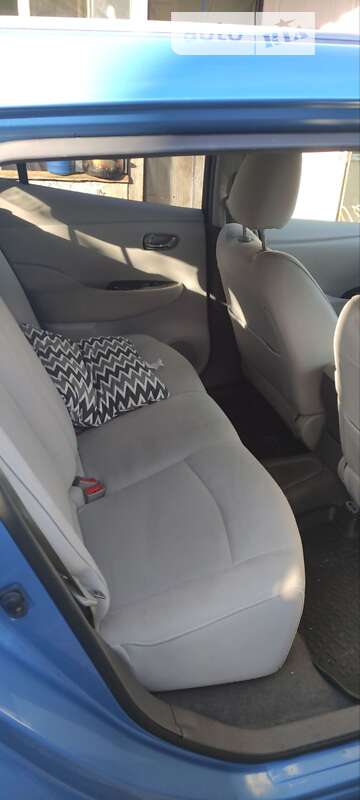 Хетчбек Nissan Leaf 2011 в Одесі