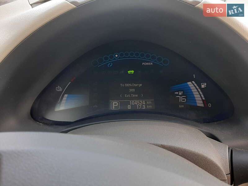 Хетчбек Nissan Leaf 2011 в Кам'янець-Подільському