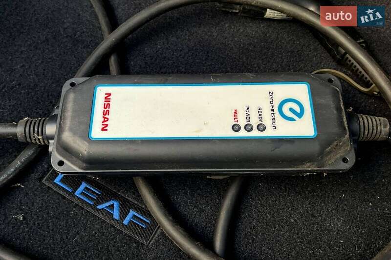 Хэтчбек Nissan Leaf 2021 в Киеве