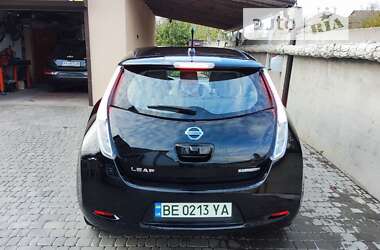 Хетчбек Nissan Leaf 2012 в Южноукраїнську