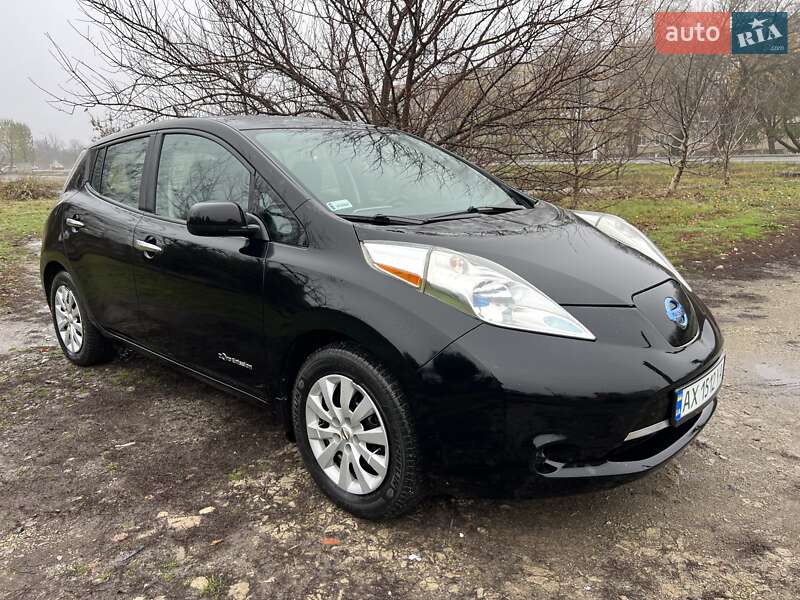 Хэтчбек Nissan Leaf 2013 в Лозовой фото 4 Хэтчбек Nissan Leaf 2013 в Лозовой