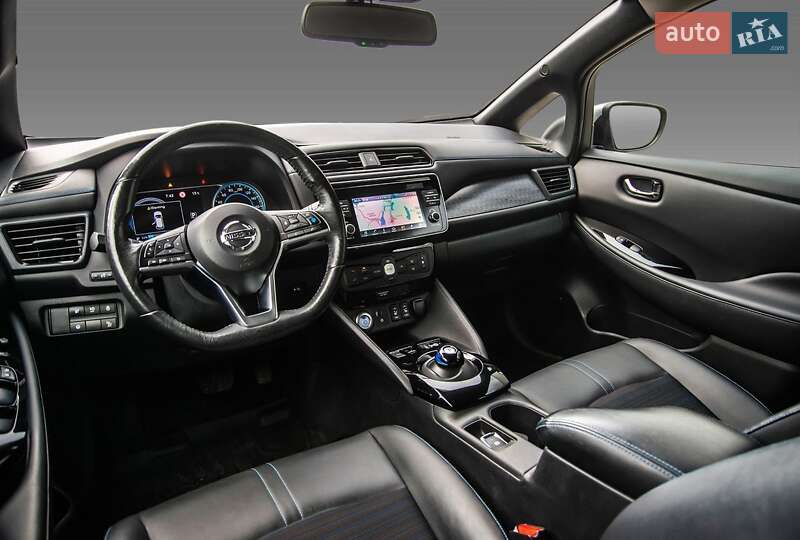 Хетчбек Nissan Leaf 2018 в Києві