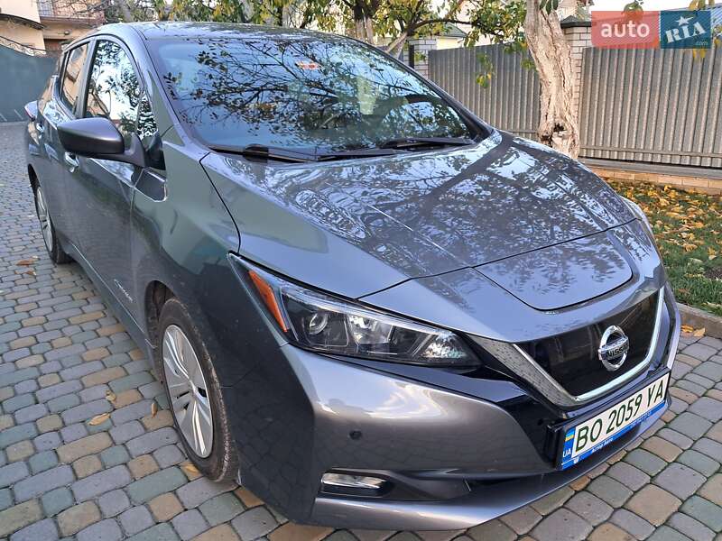 Хетчбек Nissan Leaf 2018 в Тернополі
