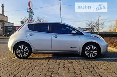 Хетчбек Nissan Leaf 2014 в Житомирі