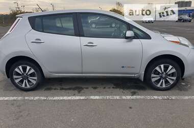 Хетчбек Nissan Leaf 2017 в Києві