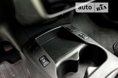 Хэтчбек Nissan Leaf 2013 в Луцке
