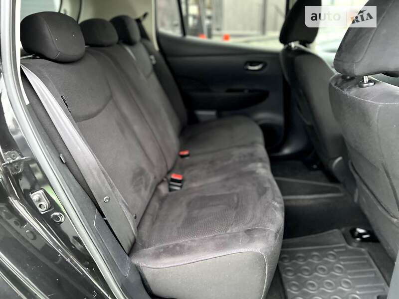 Хэтчбек Nissan Leaf 2013 в Луцке