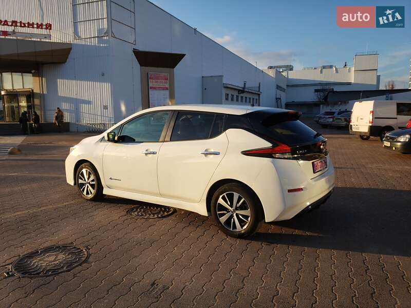 Хэтчбек Nissan Leaf 2019 в Житомире