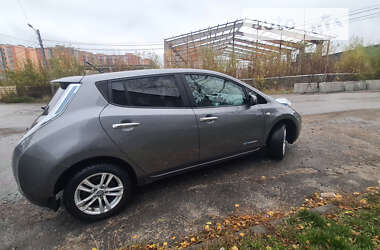 Хетчбек Nissan Leaf 2013 в Дніпрі