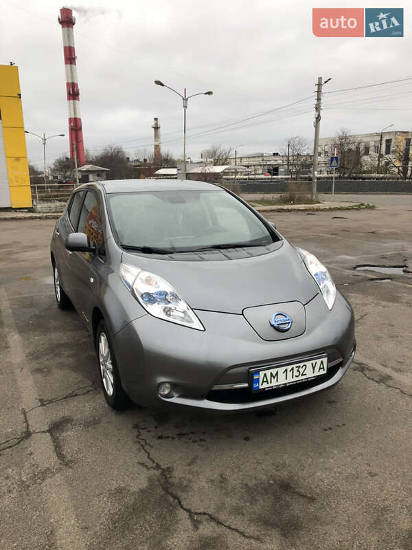 Хэтчбек Nissan Leaf 2014 в Житомире