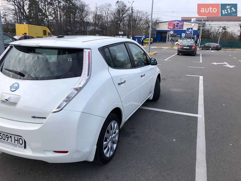 Хетчбек Nissan Leaf 2014 в Києві фото 6 Хетчбек Nissan Leaf 2014 в Києві