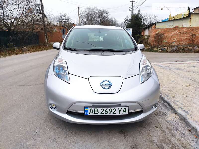 Хэтчбек Nissan Leaf 2016 в Виннице