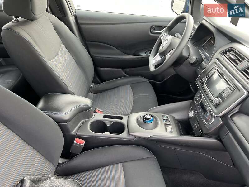 Хетчбек Nissan Leaf 2019 в Дніпрі