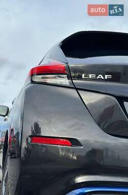 Хэтчбек Nissan Leaf 2018 в 