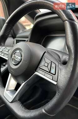 Хэтчбек Nissan Leaf 2018 в 