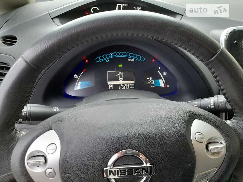 Хэтчбек Nissan Leaf 2016 в Черноморске