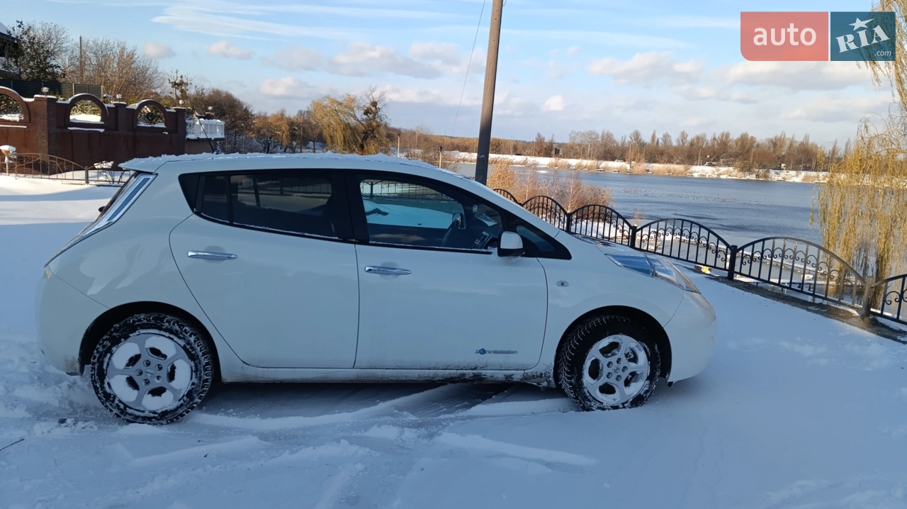 2016 Nissan Leaf - мініатюра 24