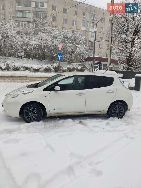 Хетчбек Nissan Leaf 2014 в Тернополі фото 3 Хетчбек Nissan Leaf 2014 в Тернополі