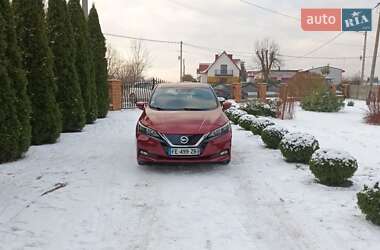 Хэтчбек Nissan Leaf 2019 в 
