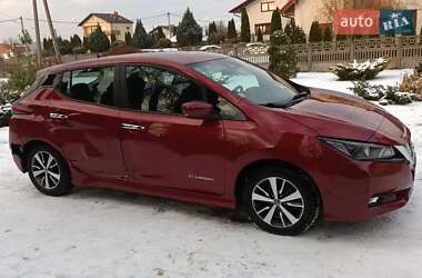 Хэтчбек Nissan Leaf 2019 в 