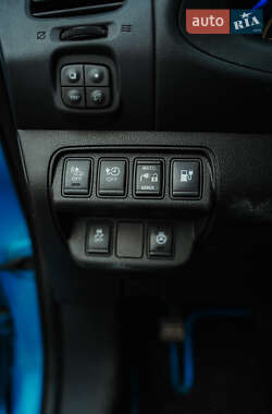 Хэтчбек Nissan Leaf 2013 в Львове