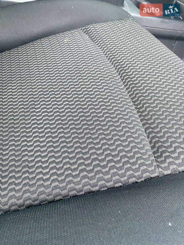 Хетчбек Nissan Leaf 2015 в Семенівці