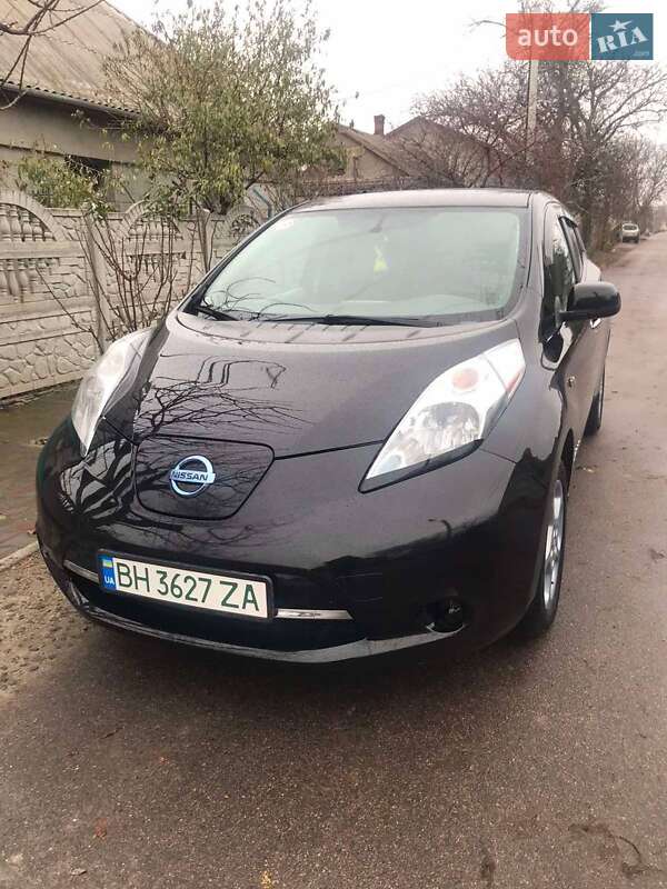 Хетчбек Nissan Leaf 2015 в Одесі