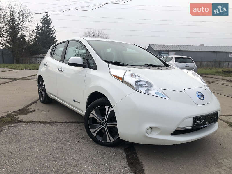 Хэтчбек Nissan Leaf 2016 в Ужгороде