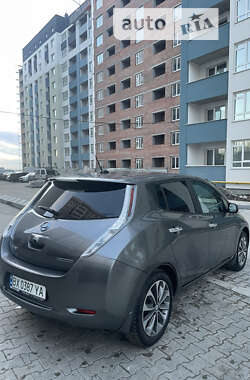 Хетчбек Nissan Leaf 2014 в Хмельницькому