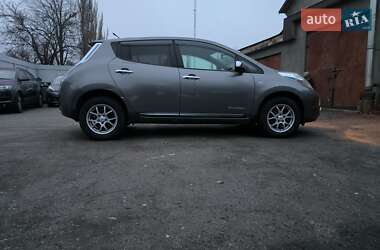 Хэтчбек Nissan Leaf 2014 в Гайвороне