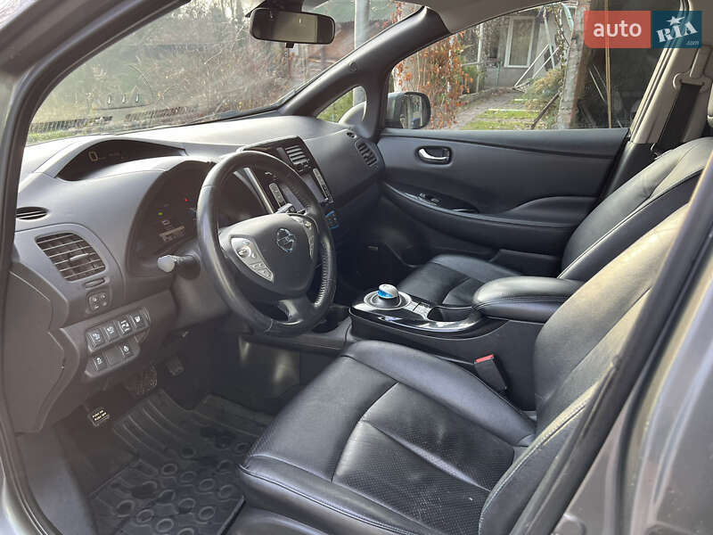 Хэтчбек Nissan Leaf 2013 в Житомире