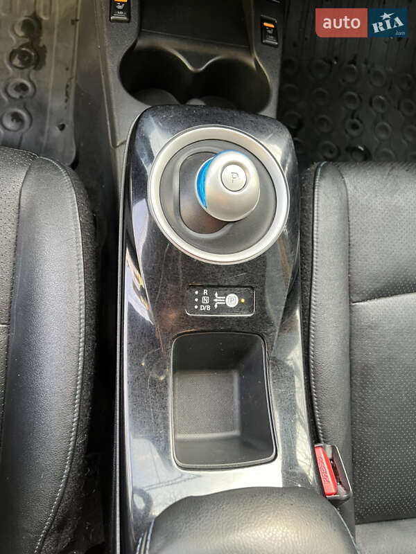 Хэтчбек Nissan Leaf 2013 в Житомире