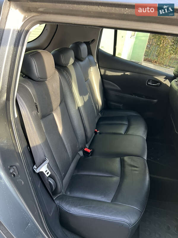 Хэтчбек Nissan Leaf 2013 в Житомире
