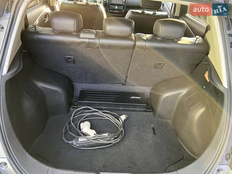 Хэтчбек Nissan Leaf 2013 в Житомире