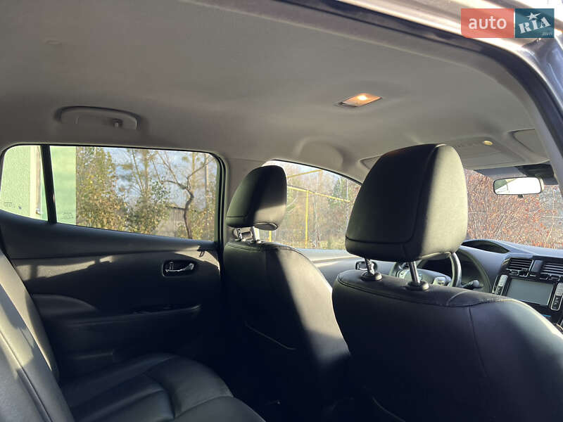 Хэтчбек Nissan Leaf 2013 в Житомире