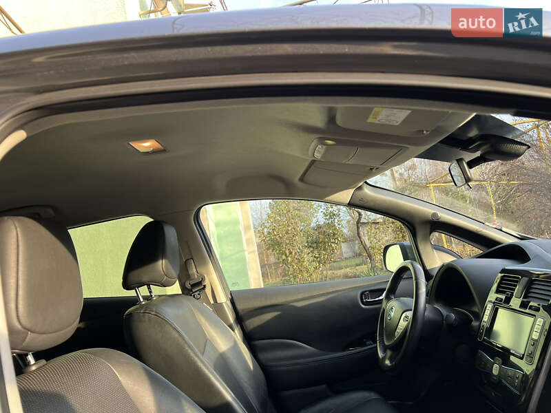 Хэтчбек Nissan Leaf 2013 в Житомире
