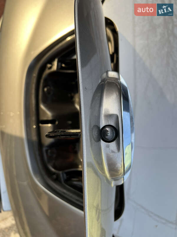 Хэтчбек Nissan Leaf 2013 в Житомире