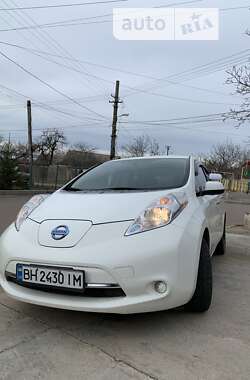 Хетчбек Nissan Leaf 2015 в Одесі