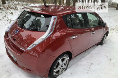 Хэтчбек Nissan Leaf 2012 в Радивилове