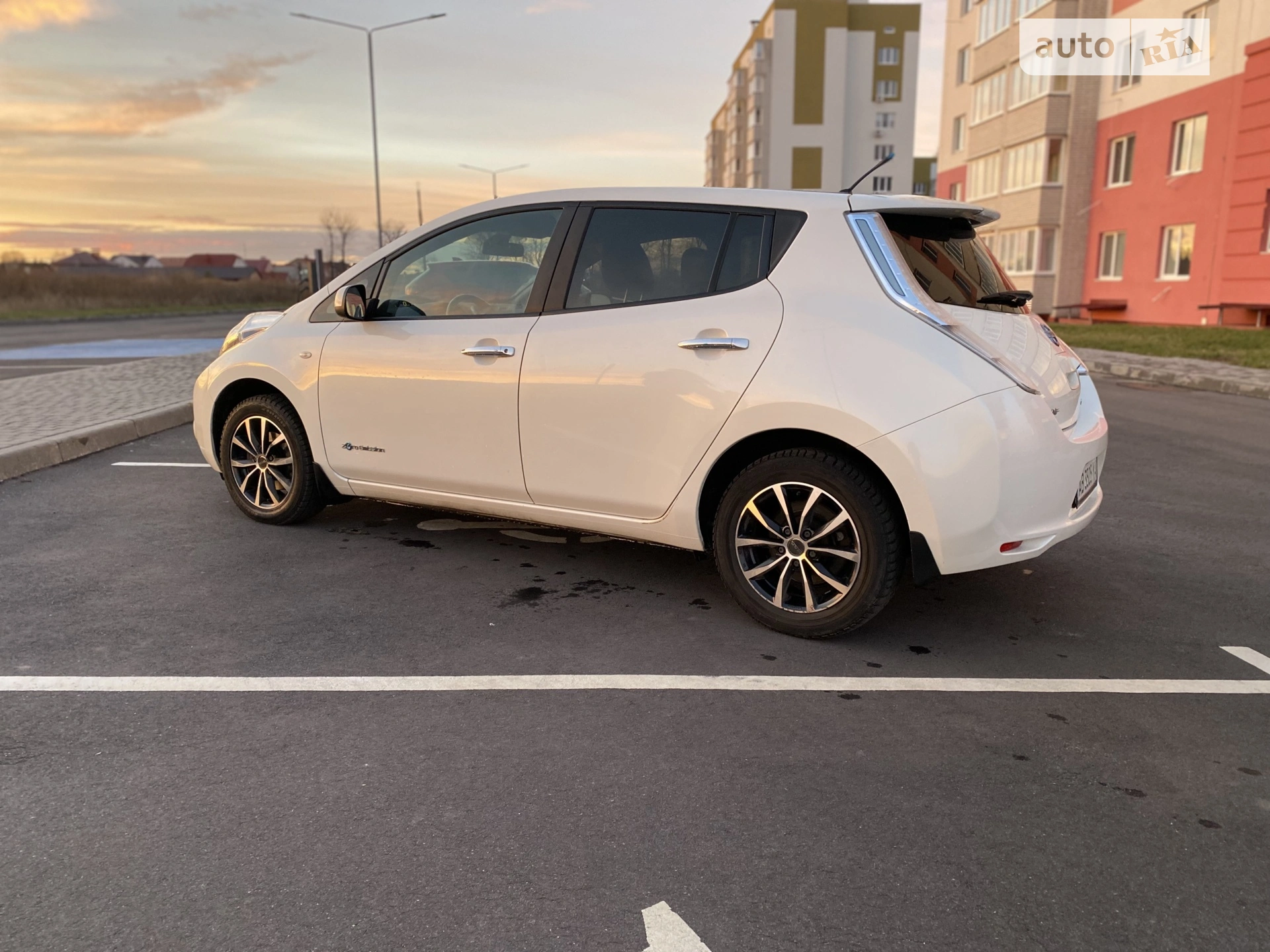 2013 Nissan Leaf - мініатюра 8
