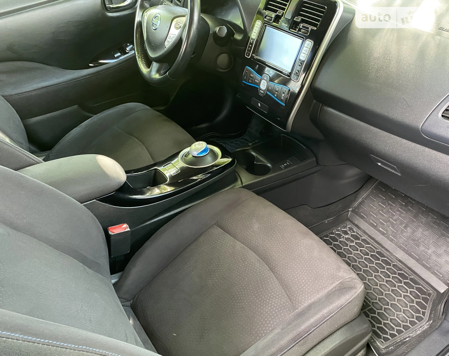 2013 Nissan Leaf - мініатюра 17