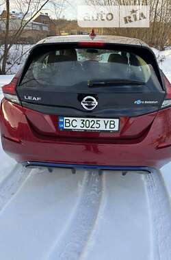 Хэтчбек Nissan Leaf 2022 в Львове