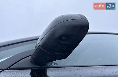 Хэтчбек Nissan Leaf 2014 в 