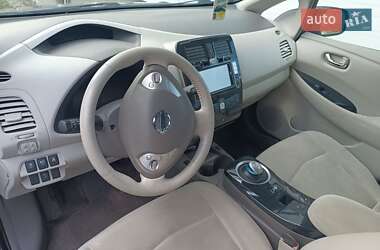 Хэтчбек Nissan Leaf 2012 в Ужгороде