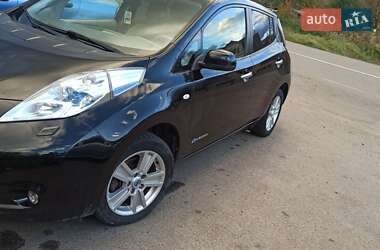 Хэтчбек Nissan Leaf 2012 в Ужгороде