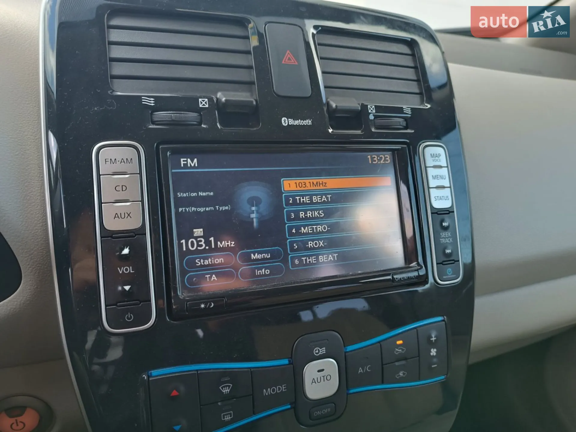 2012 Nissan Leaf - мініатюра 14