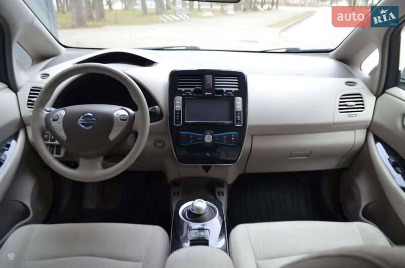 Хэтчбек Nissan Leaf 2011 в Луцке фото 11 Хэтчбек Nissan Leaf 2011 в Луцке