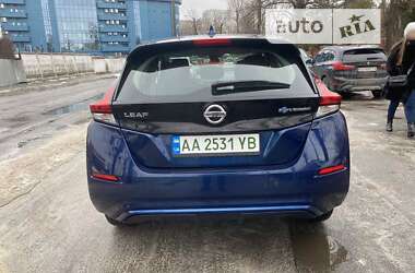 Хэтчбек Nissan Leaf 2020 в Киеве