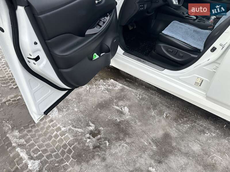 Хетчбек Nissan Leaf 2017 в Харкові фото 14 Хетчбек Nissan Leaf 2017 в Харкові